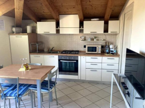 Attic Apartment Villa Rosa con posto auto privato San Bartolomeo Al Mare